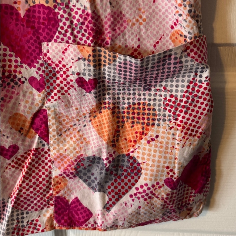 Hearts Scrub Top - Picture 4 of 5